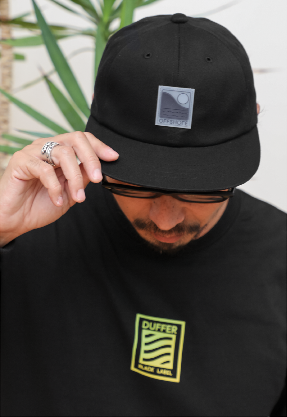 両ブランドロゴを生かしたコラボCAP